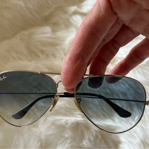 Ray Ban Women’s Silver/Blue Gradient Sunglasses -Good Condition